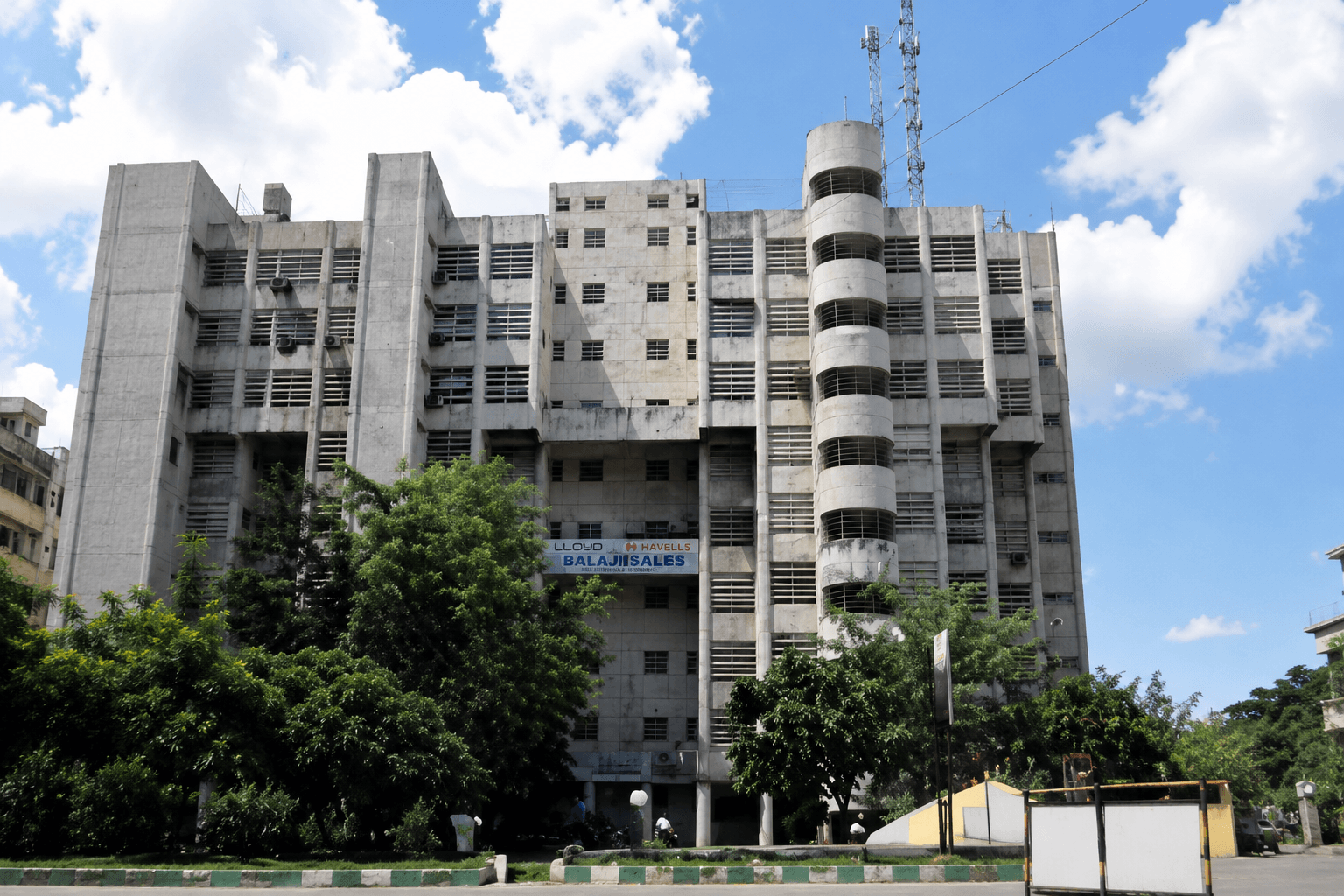 DDA Janakpuri Commercial Complex construction